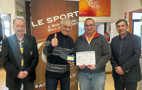 Remise plaquette Jean-Pierre EPARS